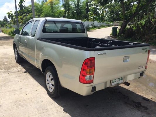 vigo 2005 แคป เครื่อง 2.5 หน้าเดิมๆ เครื่องดี คัสซีสวย รถสีสวย พร้อมๆเลยคับ vigo 2005 แคป เครื่อง 2.5 หน้าเดิมๆ เครื่องดี คัสซีสวย รถสีสวย พร้อมๆเลยคับ