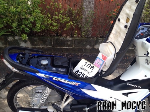 ขายHonda wave 110i สีน้ำเงินขาว ปี2014(สตาร์มือ)