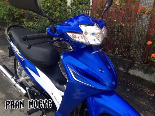 ขายHonda wave 110i สีน้ำเงินขาว ปี2014(สตาร์มือ)