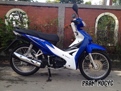 ขายHonda wave 110i สีน้ำเงินขาว ปี2014(สตาร์มือ)