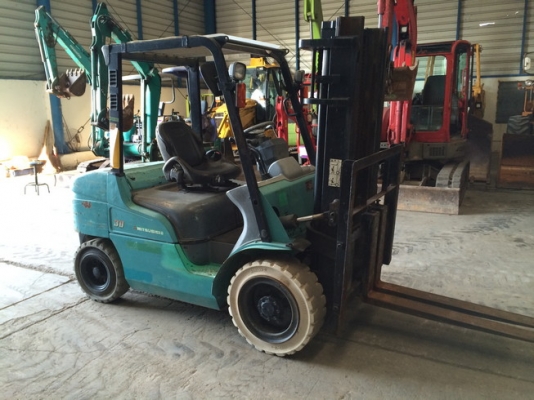 Mitsubishi Grendia 3 ตัน ออร์โต้ ดีเซล รถนอกแท้ ๆ ราคาถูกอีกสักคันครับ