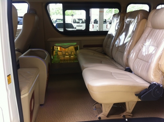 ขายรถตู้ป้ายแดงพร้อมตกแต่ง ขายรถตู้ป้ายแดงพร้อมตกแต่ง