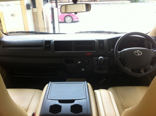 ขายรถตู้ป้ายแดงพร้อมตกแต่ง ขายรถตู้ป้ายแดงพร้อมตกแต่ง