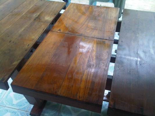 โต๊ะ ไม้สักแท้ ของเก่าเก็บ