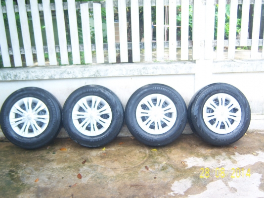 กะทะพร้อมยาง 205 70 15 1ชุด