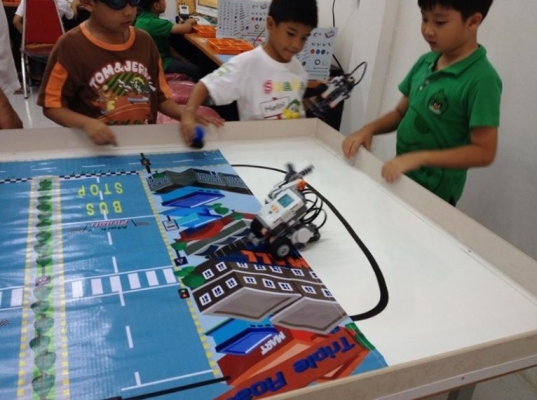 สถาบัน สอน สร้าง หุ่นยนต์ iBot Acadamy นนทบุรี (ท่าอิฐ) เสริม สร้างทักษะ นักคิด นักประดิษฐ์(คอร์สต้อนรับปิดเทอมมี) สถาบัน สอน สร้าง หุ่นยนต์ iBot Acadamy นนทบุรี (ท่าอิฐ) เสริม สร้างทักษะ นักคิด นักประดิษฐ์(คอร์สต้อนรับปิดเทอมมี)