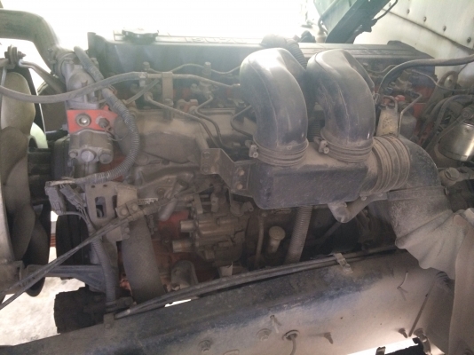 มาอีกแล้วครับ6ล้อเดก้าปี2001สวยพร้อมใช้ครับ