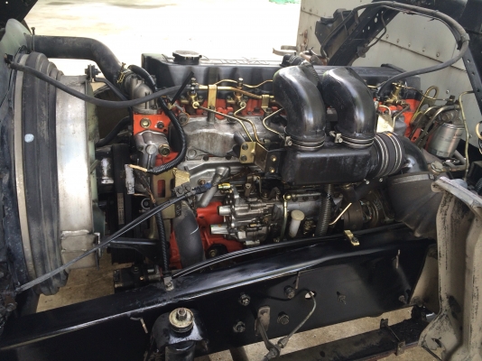 มาอีกแล้วครับ6ล้อเดก้าปี2001สวยพร้อมใช้ครับ