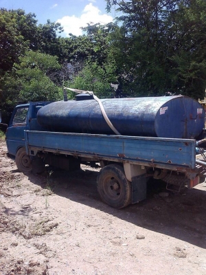 รถหกล้อ TOYOTA ไอ้หนุ่มทางหลวง บรรทุกน้ำ