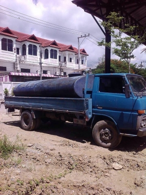 รถหกล้อ TOYOTA ไอ้หนุ่มทางหลวง บรรทุกน้ำ