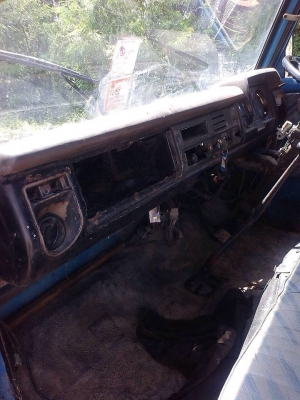 รถหกล้อ TOYOTA ไอ้หนุ่มทางหลวง บรรทุกน้ำ