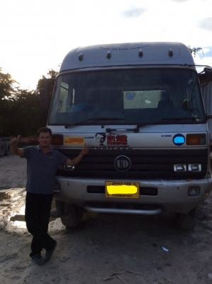 ขายหัวลากสวยNISSAN  290แรงม้า สภาพพร้อมใช้ต่อรองได้ ราคา ติดต่อได้ที่คุณ อ๊อฟ พิจิตร 086-737-9991