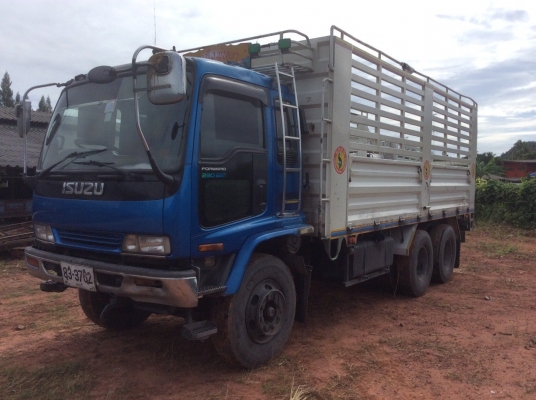 ขายISUZU 10ล้อ DECA(2เพลาถอดเหลือเพลาเดียว) เครื่อง 240แรง โบอินเตอร์ ยางดี ครัทซีสวย แอร์เย็น รถสวย พร้อมใช้งาน ขาย 920,000 บาท