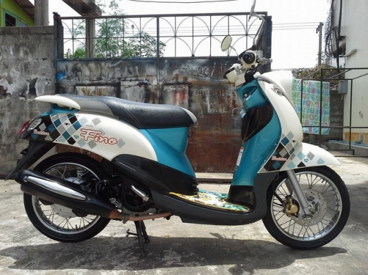 Fino ลายณเดช รถปลายปี55 สวยๆราคาถูกๆครับ Fino ลายณเดช รถปลายปี55 สวยๆราคาถูกๆครับ