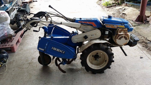 รถไถเดินตาม ISEKI เก่าญี่ปุ่น สภาพพร้อมใช้งาน มีสตาร์ทไฟฟ้า กับสตาร์ทมือ เครื่องยนต์แรงและติดง่าย คุณภาพเกินราคา รถไถเดินตาม ISEKI เก่าญี่ปุ่น สภาพพร้อมใช้งาน มีสตาร์ทไฟฟ้า กับสตาร์ทมือ เครื่องยนต์แรงและติดง่าย คุณภาพเกินราคา