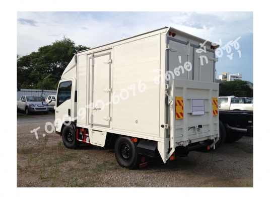 รถบรรทุก ISUZU NLR130แรง ติดลิฟท้ายเหล็ก