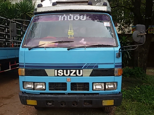 (ร้านรุ่งโรจน์ 082-1057078)ขาย 6ล้อ   isuzu NKR110แรงรถห้างแท้ สวยๆ*(ลูกค้าอุดรมารับรถแล้ว) ครื่องแน่นๆ(ไม่มีไอ)แชสซีสวยๆทั้งเส้น ช่งล่างแน่นสภาพพร้อมใช้งานได้เลย พร้อมโอนทั่วไทย