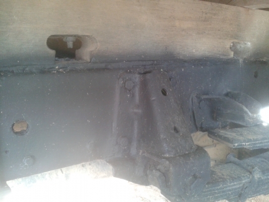 (ร้านรุ่งโรจน์ 082-1057078)ขาย 6ล้อ   isuzu NKR110แรงรถห้างแท้ สวยๆ*(ลูกค้าอุดรมารับรถแล้ว) ครื่องแน่นๆ(ไม่มีไอ)แชสซีสวยๆทั้งเส้น ช่งล่างแน่นสภาพพร้อมใช้งานได้เลย พร้อมโอนทั่วไทย