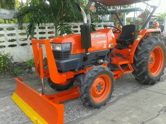 คูโบต้า L4508 อุปกรณ์ใบดันหน้า และ ผานพรวน