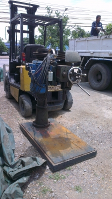 Sell> ขายสว่านแขน/สว่านรัศมี มอเตอร์ 3 แรง ไฟบ้าน 220V. ของใต้หวัน พร้อมใชิ้งานครับ