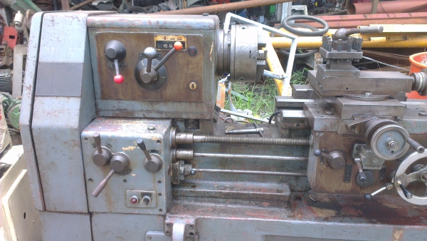 Sell> ขายแท่นกลึงมือสอง SATO Lathe Japan 4 ฟุต 3 เพลา มีเบลค หน้าแท่นสวย พร้อมใช้งานครับ