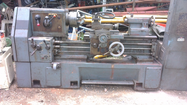 Sell> ขายแท่นกลึงมือสอง SATO Lathe Japan 4 ฟุต 3 เพลา มีเบลค หน้าแท่นสวย พร้อมใช้งานครับ