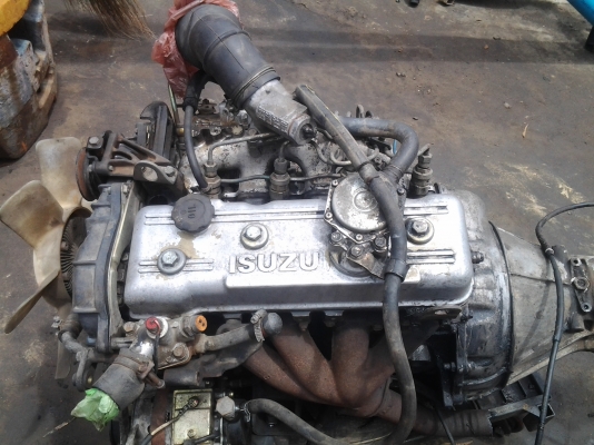 ขายเครื่องอีซูซุENGINE 4FB1 พร้อมเกียร์พร้อมใช้ครับ ขาย 16000 บาทครับ