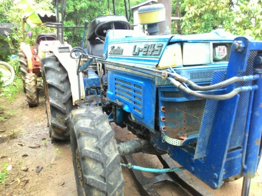 ขายรถไถ KUBOTA L1-245 พวงมาลัยพาวเวอร์ 2เพลา 24แรง