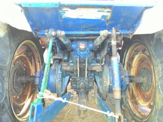 ขายรถไถ KUBOTA L1-245 พวงมาลัยพาวเวอร์ 2เพลา 24แรง