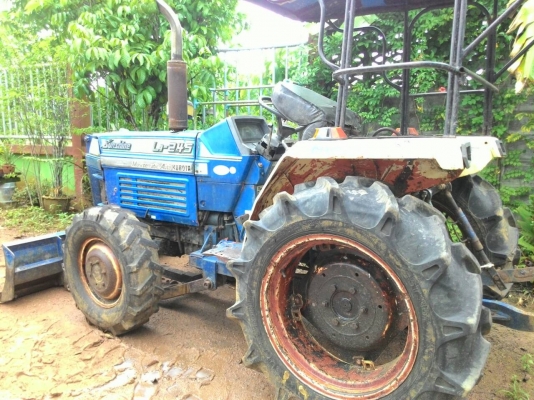 ขายรถไถ KUBOTA L1-245 พวงมาลัยพาวเวอร์ 2เพลา 24แรง