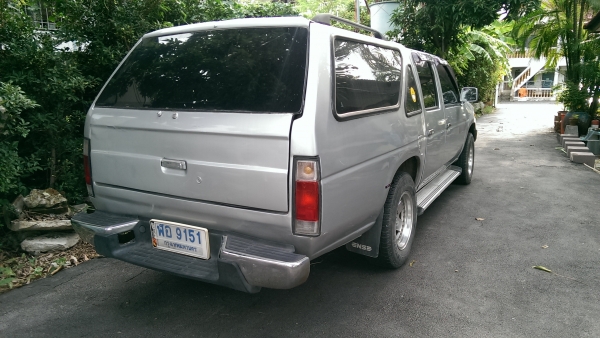 nissan big m แวน