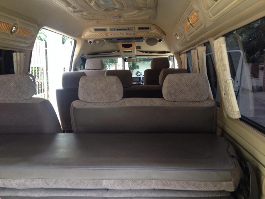 ขายรถ ตู้ TOVOTA commuter D4D 2.5 at 2010