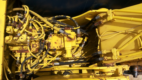 ขายด่วนKOBELCO SK100มาร์คทีซีเรียสูงชั่วโม่งน้อยมีผานใบดันรถนอกไม่เคยใช้งานเมืองไทยเลย