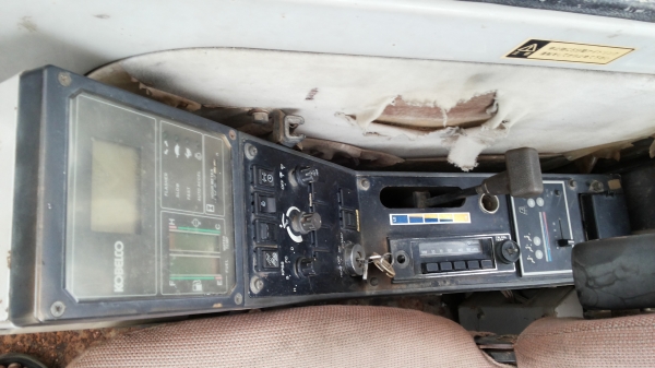 ขายด่วนKOBELCO SK100มาร์คทีซีเรียสูงชั่วโม่งน้อยมีผานใบดันรถนอกไม่เคยใช้งานเมืองไทยเลย