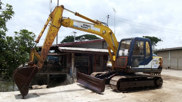 ขายด่วนKOBELCO SK100มาร์คทีซีเรียสูงชั่วโม่งน้อยมีผานใบดันรถนอกไม่เคยใช้งานเมืองไทยเลย