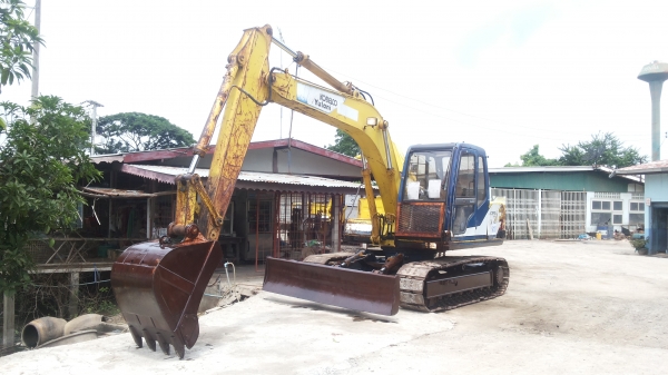 ขายด่วนKOBELCO SK100มาร์คทีซีเรียสูงชั่วโม่งน้อยมีผานใบดันรถนอกไม่เคยใช้งานเมืองไทยเลย