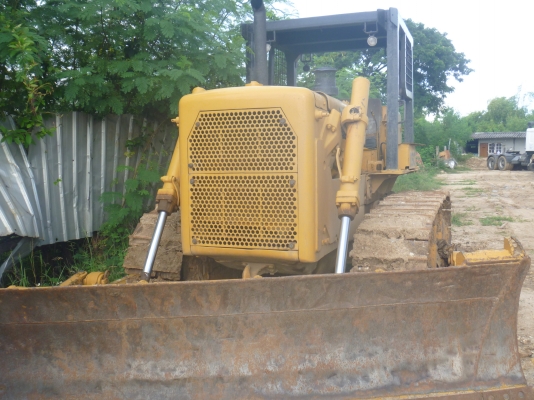 ต้องการขายรถแทคเตอร์ D6C