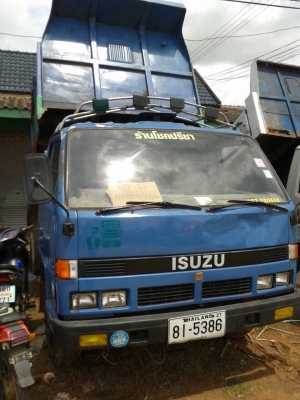 NPR &amp; NKR.    ตามสภาพ วิ่งได้ ส่งของได้ ใช้งานปกติ ^__^