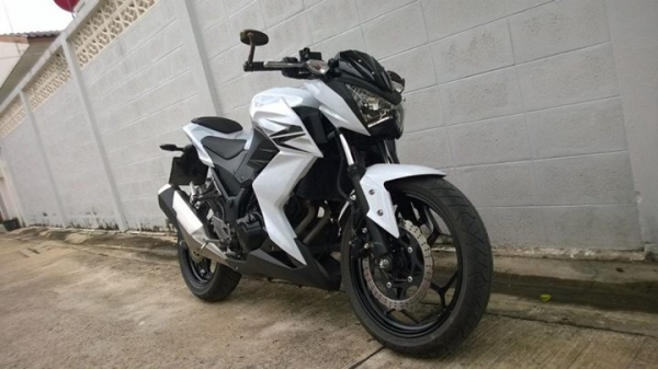 Z250 สภาพออก Showroom วิ่ง 1200 ใหม่กริ๊บ ส่งฟรีทั่วไทย ต่อรองได้