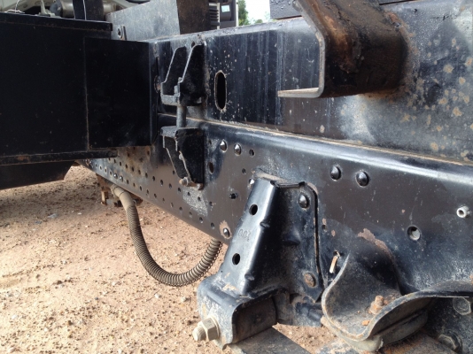 <<895,000>> NPR 150 แรง ปี 53 ดั๊มสามมิตร รถใช้งาน 5x,xxx km พร้อมใช้งาน