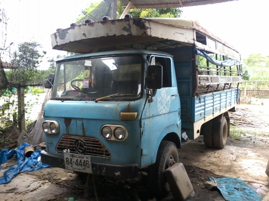 รถกว่าอีแต๋น 6ล้อ isuzu 85 ทะเบียนเต็ม พร้อมโอน