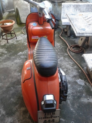 ขายเวสป้า หัวเหลี่ยม ปี 2511  ราคาเบาๆๆ