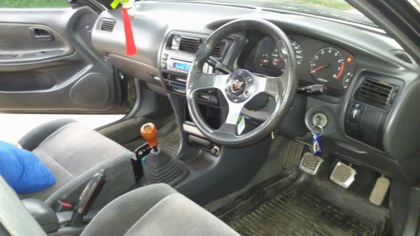 TOYOTA  COROLLA  1.6 GLI  MT 1993