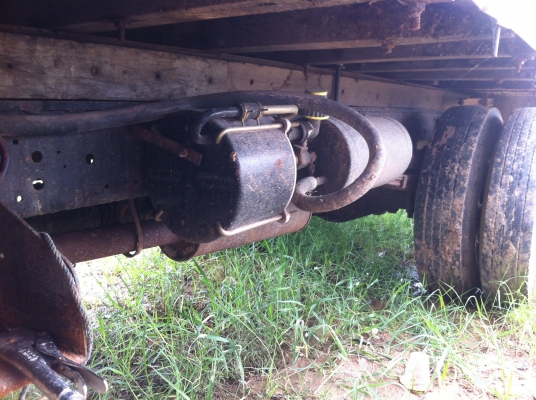 ขาย6ล้อ ISUZU NPR57L  เครื่อง4BC2 100แรงฝาดำ สภาพพร้อมใช้งาน เครื่องดีเกียร์ดี  ยางดีทั้ง6เส้น คัชชีสวย เอกสารเล่มทะเบียนพร้อมโอน