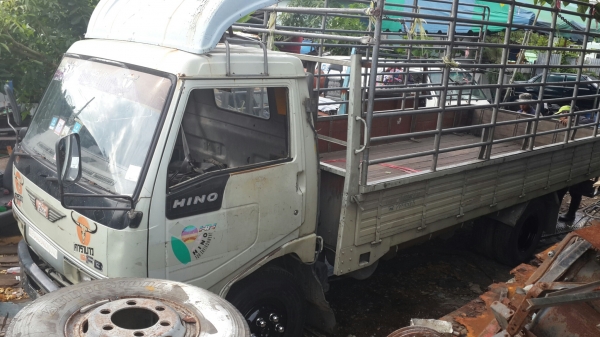 ขาย6ล้อฮีโน่ ซุปเปอร์เสี่ย FB2W ยาว 5เมตร เครื่องWO4D 120แรงม้า ยางเลเดี่ยนดีดี6เส้น  สภาพดี รถออกห้งแท้ๆ