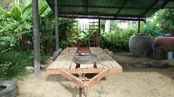 ขายด่วนรถเกี่ยวข้าวDc60plus ปี54+พร้อมพ่วงลาก ราคา 419000 บาท