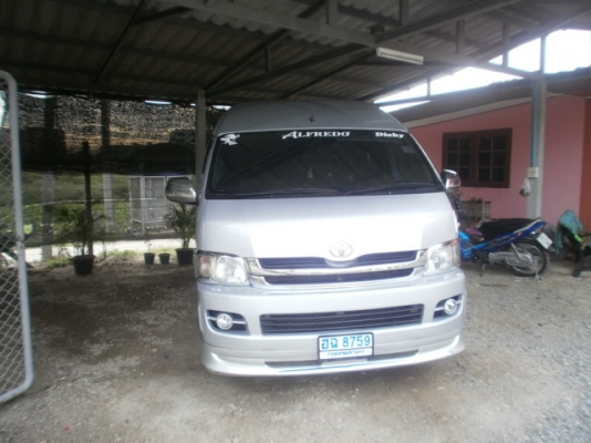 ขาย รถตู้ toyota commuter
