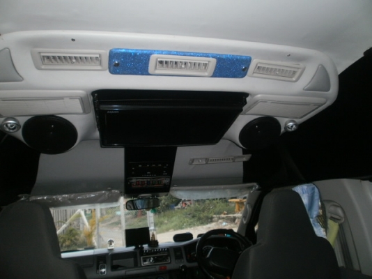 ขาย รถตู้ toyota commuter