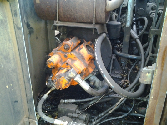 ขาย แบ็คโฮ SUMITOMO Pc-60  ราคา 360,000 สนใจ 082-0332551: สุวัตนา