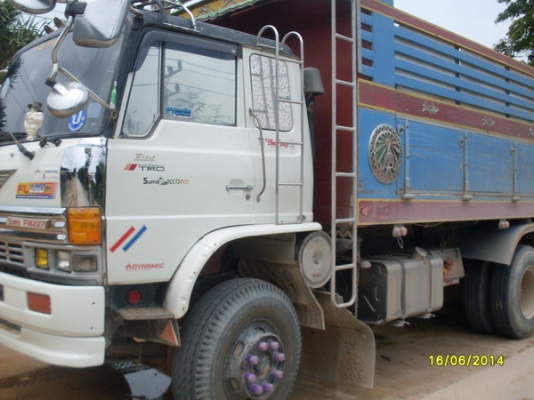 ขายรถ10ล้อดั้ม2เพลา hino 227 เครื่องแรงๆสภาพพร้อมใช้